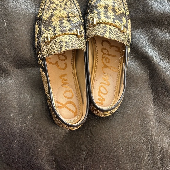 Sam Edelman Black and Tan Snake Print Flats - Picture 2 of 5